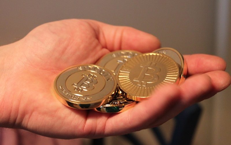 Очередные спекуляции: с биржи Coinbase переведено 18 899 BTC на неизвестный кошелёк