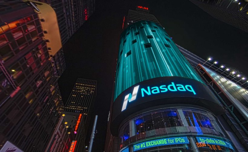 Nasdaq работает с семью криптовалютными биржами